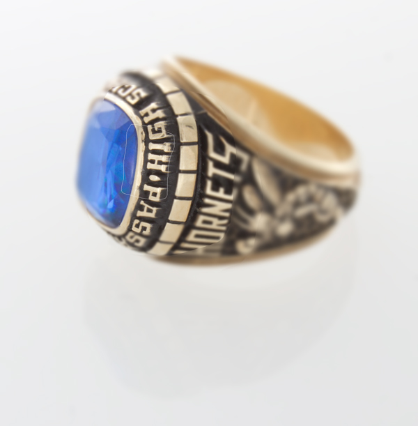 Jewelry E-Commerce Sites Cant Succeed Without Crystal Clear Photography 1376-class-ring-blurry-example-61
