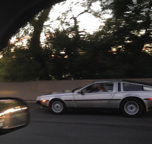 How To Measure Offline ROI: 2015 Holiday Run-Up DeLorean-sighted-in-NYC-11